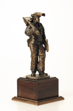 Load image into Gallery viewer, Smoke on the Horizon Statue
